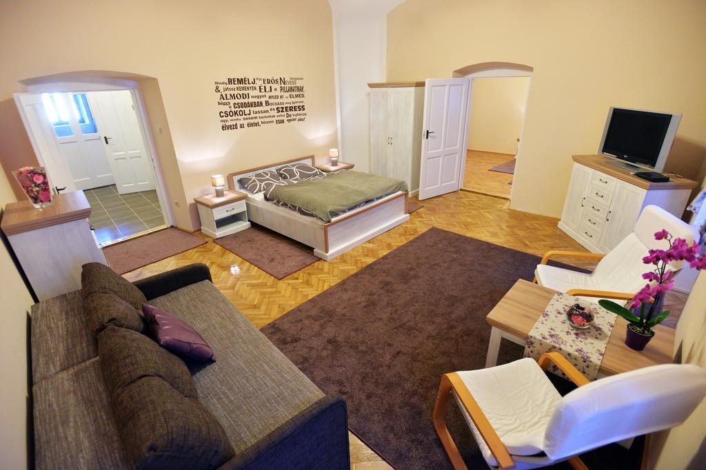 Foter Apartman เอ็กเกอร์ ภายนอก รูปภาพ